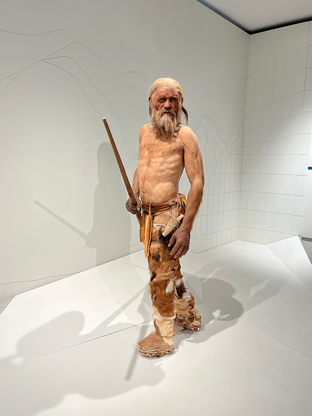 Ötzi museo Bolzano Italia