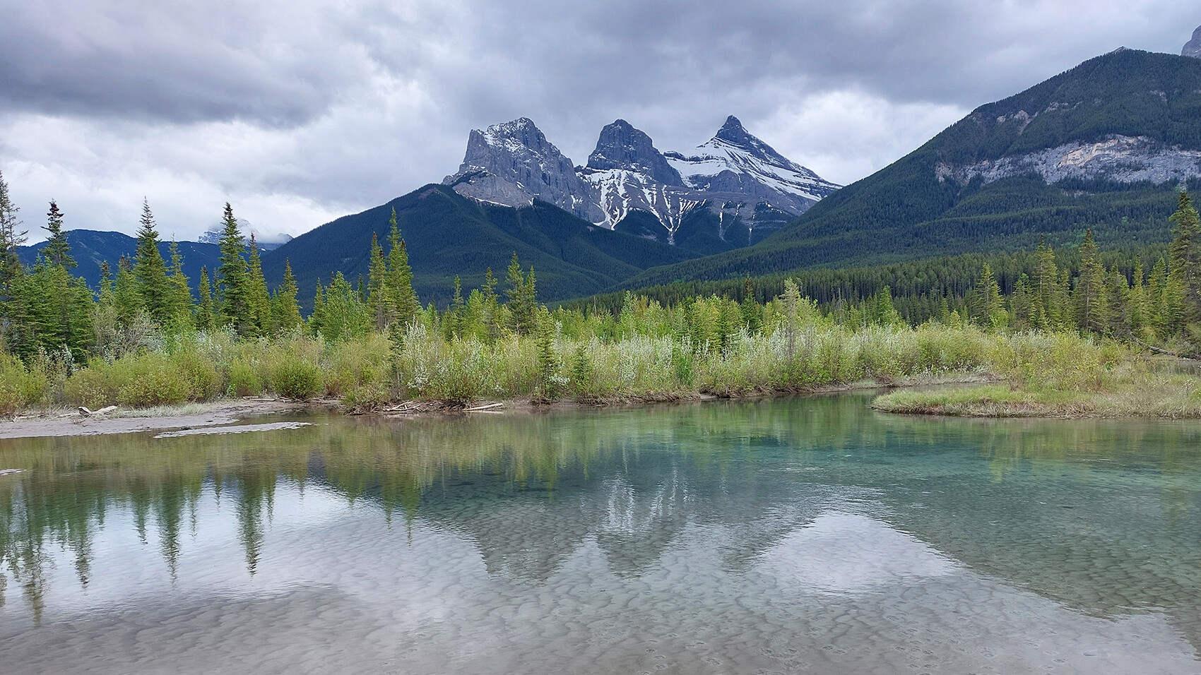 Three Sisters Canmore Kanada