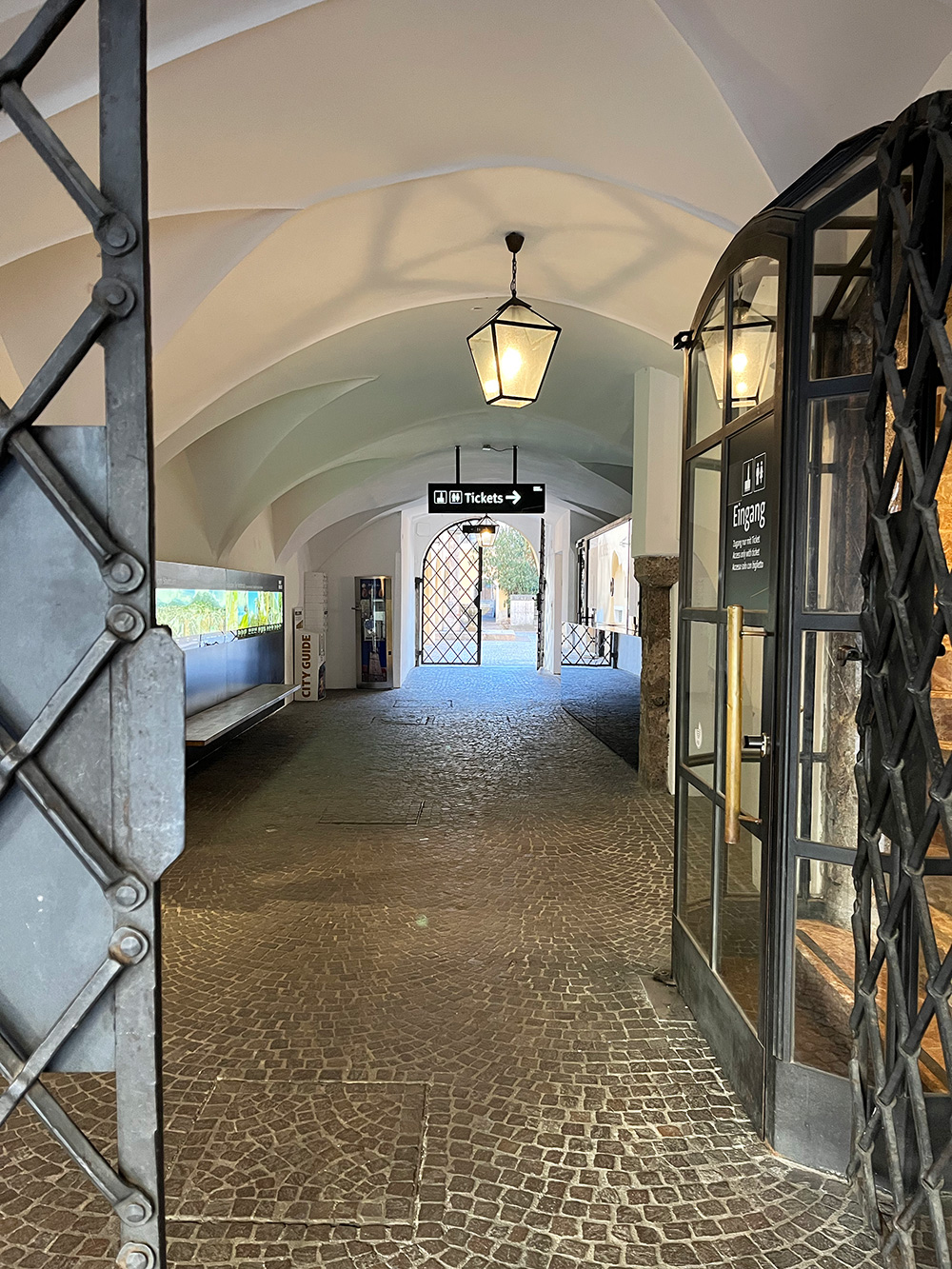 Stadturm sisäänkäynti Innsbruck