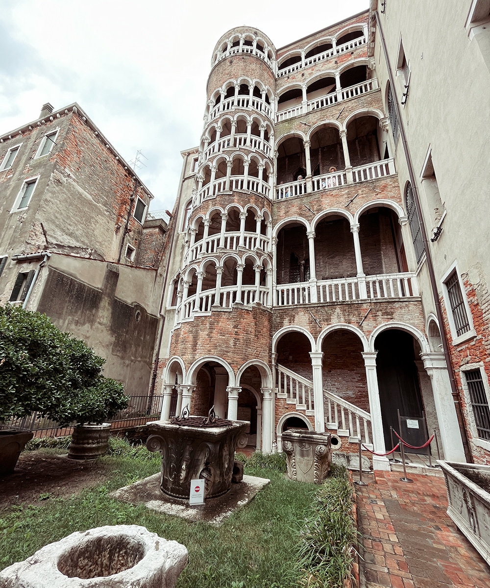 Palazzo Contarini del Bovolo