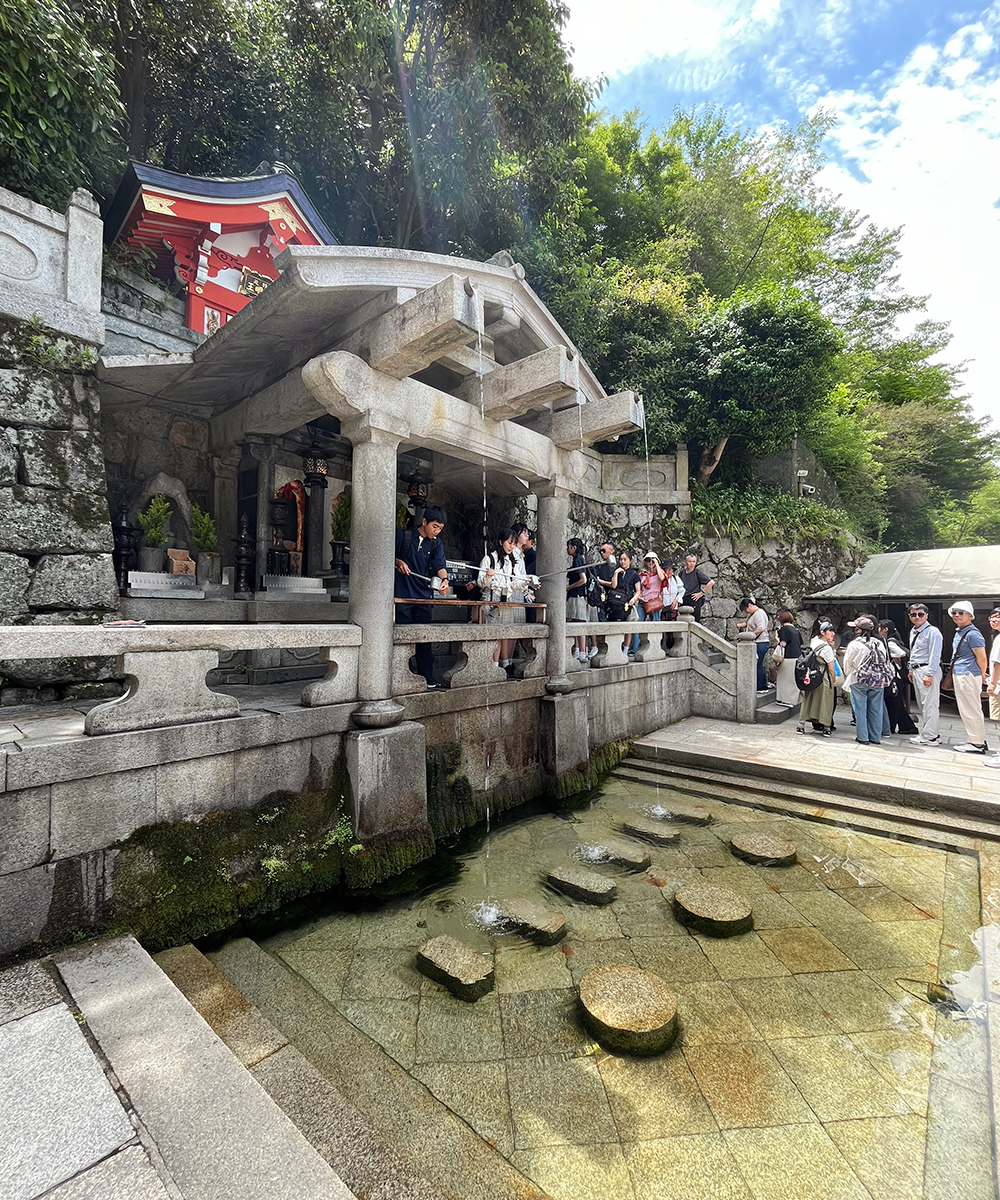 Kiyomizu-dera Otawa-vesiputous