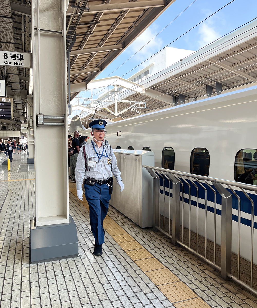 Shinkansen luotijuna japani