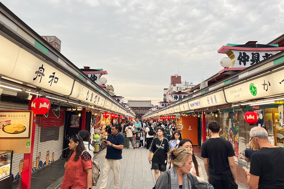 Nakamise-dori Asakusa